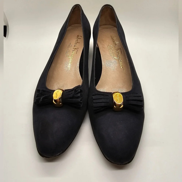 Salvatore Ferragamo Vintage Navy Short Heel Shoes Women's Size 6 - Picture 1 of 8